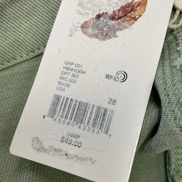 New! Chelsea & Violet Button Fly Shorts - Picture 5 of 6